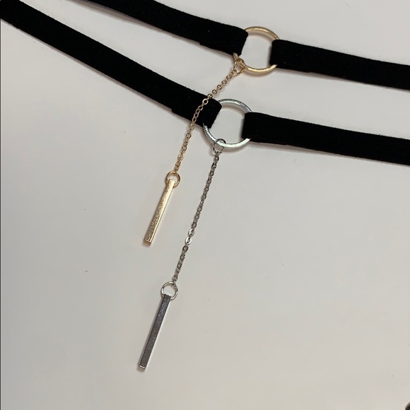 Black Leather Circle Choker with Pendant - Picture 6 of 9